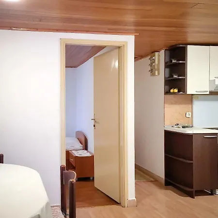Marisa Apartment
